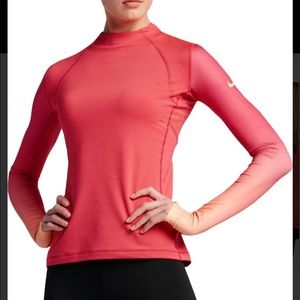 Nike Women Pro Hyperwarm Fade Printed Long Sleeve